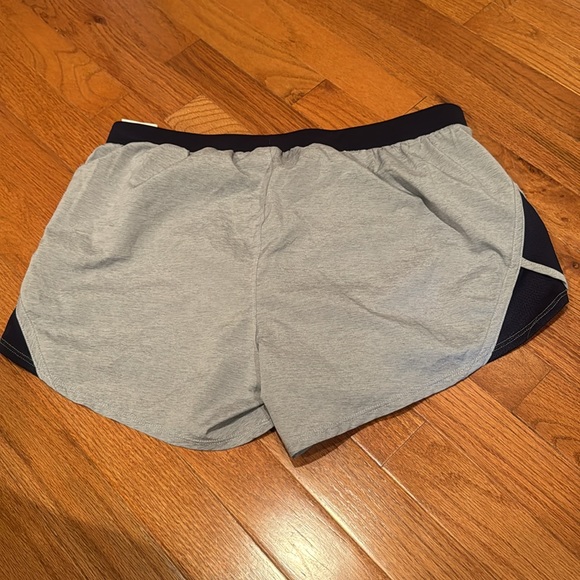 Short - Picture 2 of 3